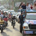 20151116214733_scioli_en_salta_2_16