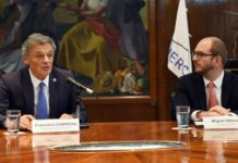 Firmaron el acuerdo para bajar aranceles en tarjetas de crédito y débito