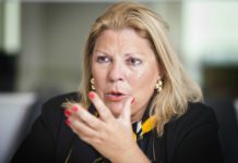 Los desafortunados dichos de Carrió contra la Universidad Nacional de Lomas: el repudio de la Casa de Altos Estudios Carrió contra la Universidad Nacional de Lomas de Zamora