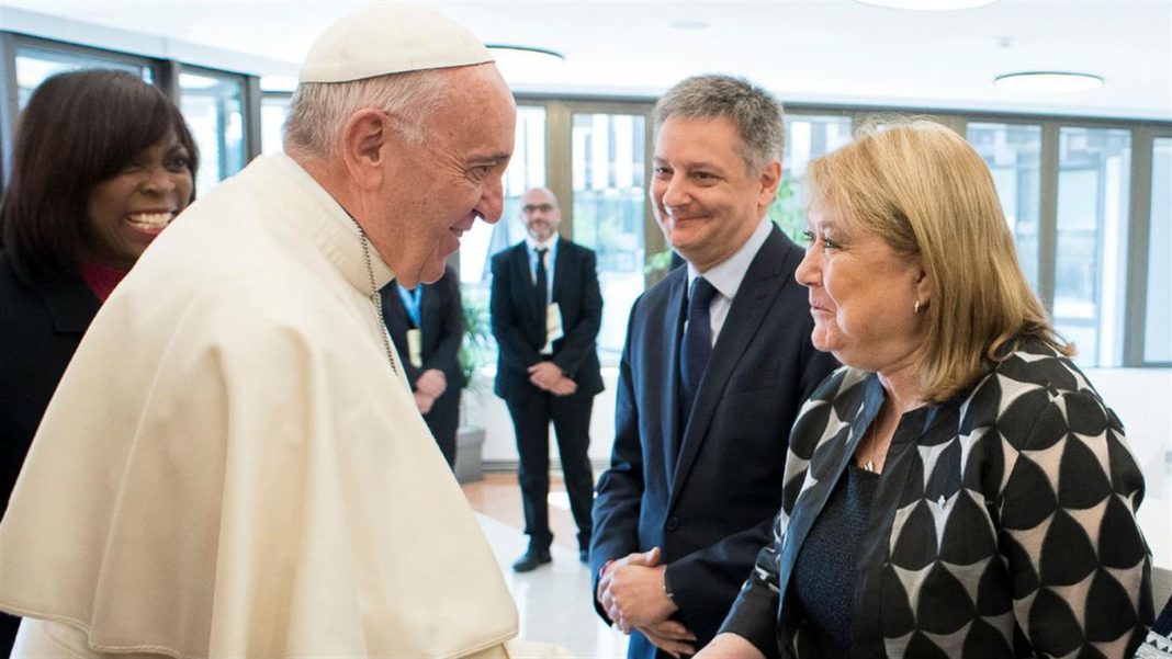 El Papa Francisco no recibirá a políticos argentinos hasta después de las elecciones