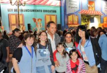Scioli, en la escuela itinerante: «Que se encauce el conflicto con sensibilidad y comprensión» Scioli en la escuela itinerante: "Que se encauce el conflicto con sensibilidad y comprensión"