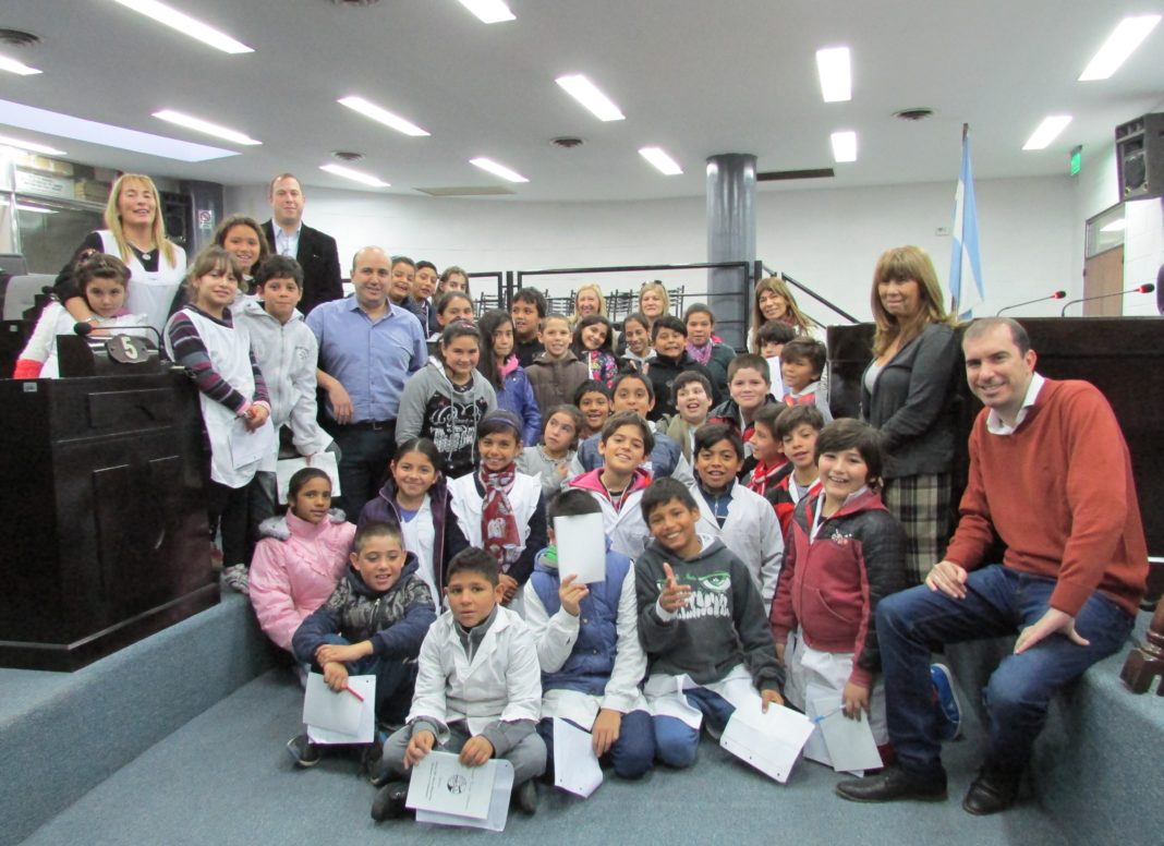 “Concejales por un Día”: Bernasconi recibió a estudiantes de Quilmes