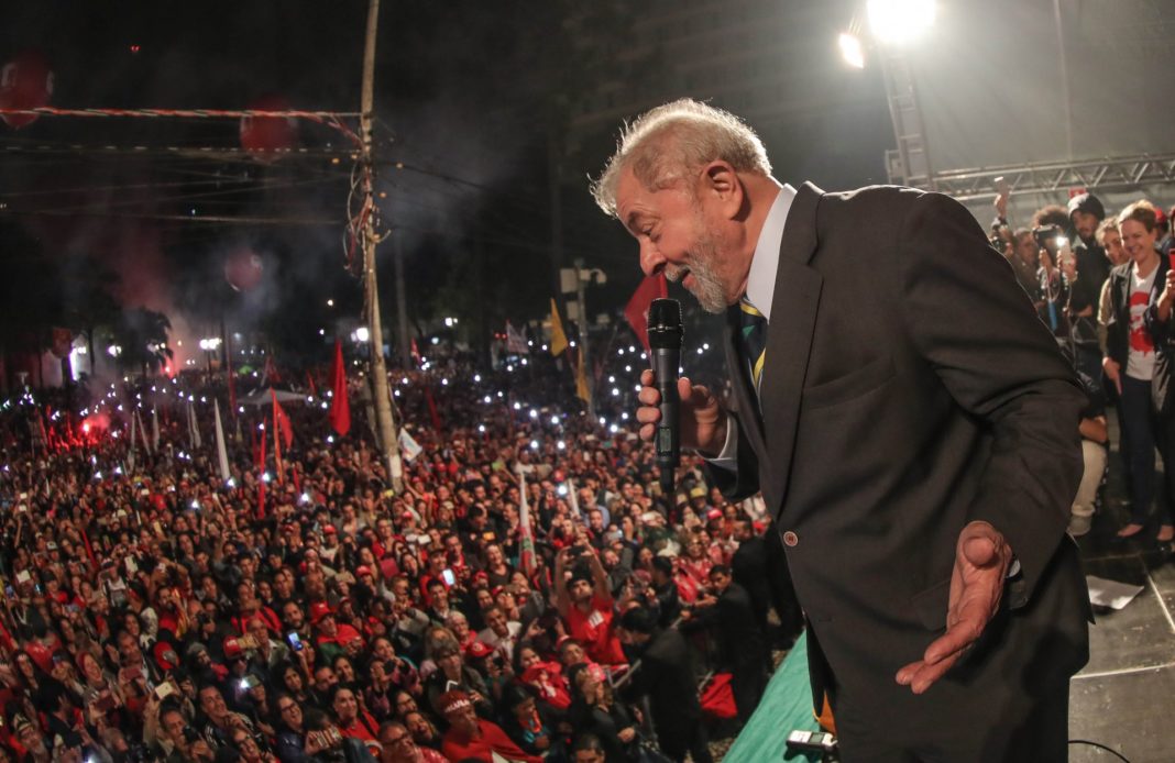 Lula da Silva reclamó la renuncia de Temer