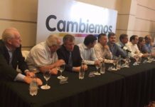 Marcos Peña y Emilio Monzó sellaron la paz y se mostraron juntos en una cumbre de Cambiemos en Mendoza Marcos Peña y Emilio Monzó, reconciliados en una cumbre de Cambiemos