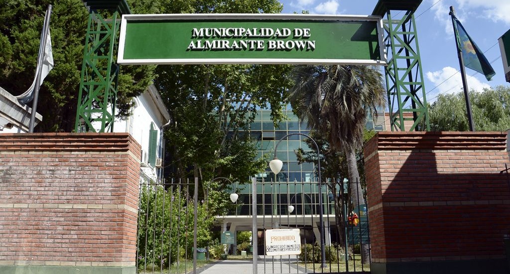 Municipales de Almirante Brown decretaron un paro