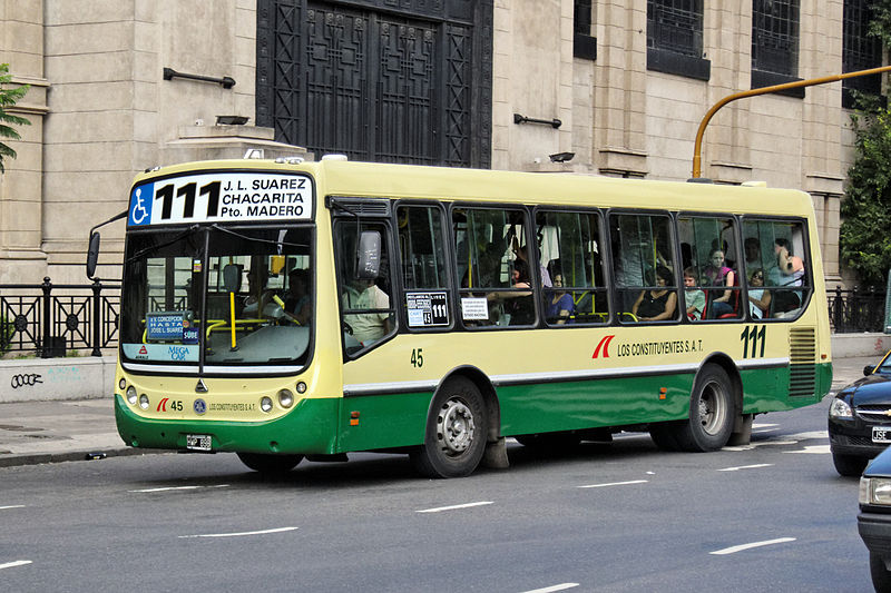 Paran los colectivos en las líneas de la zona noroeste