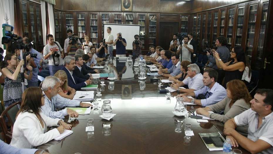 El Gobierno de Vidal y los docentes vuelven a negociar