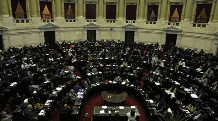 Mariano Cascallares participó en la promesa a la bandera