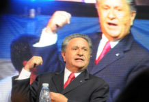 Duhalde presentó la lista Justicia y Dignidad Peronista para competir en las PASO Duhalde presentó la lista Justicia y Dignidad Peronista