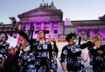 #NiUnaMenos: miles de mujeres de todo el país marcharon contra la violencia de género Ni una menos: Marcha contra la violencia de género