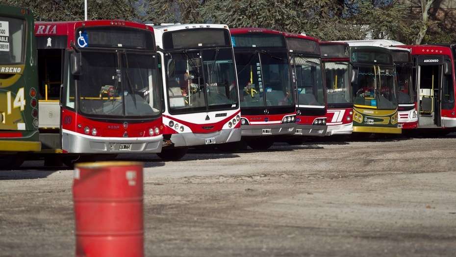 Tren Roca extiende sus horarios por el paro de colectivos