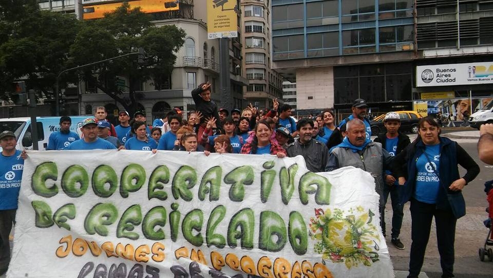 Protesta de cartoneros por malas condiciones de trabajo