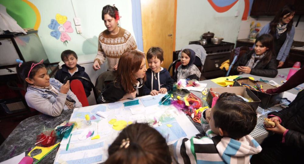 Cristina Kirchner habló con mujeres en un comedor de Quilmes