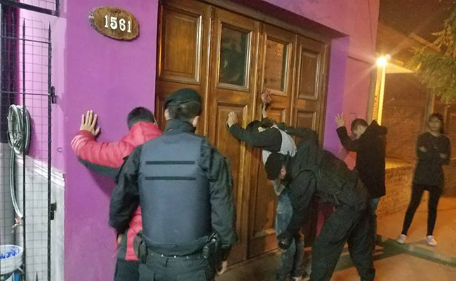 Casi 600 detenidos en operativos en el Conurbano