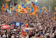 Masiva manifestación en Barcelona por la unidad de España