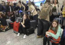 Aeronáuticos retoman hoy negociación por paritarias en Trabajo