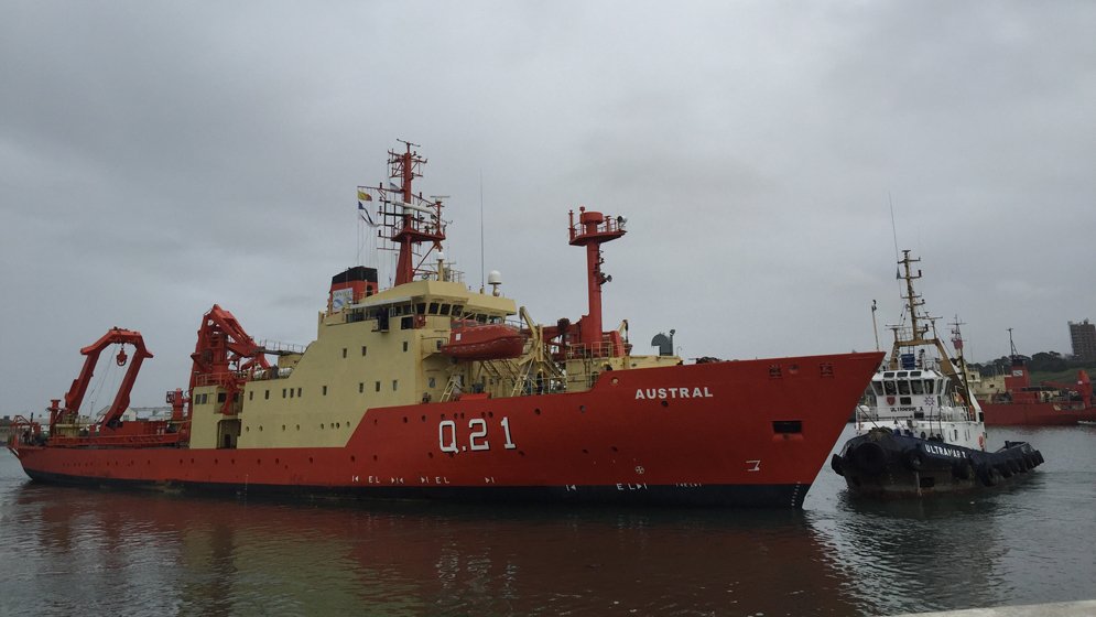 El Conicet envió dos buques para buscar al submarino desaparecido.