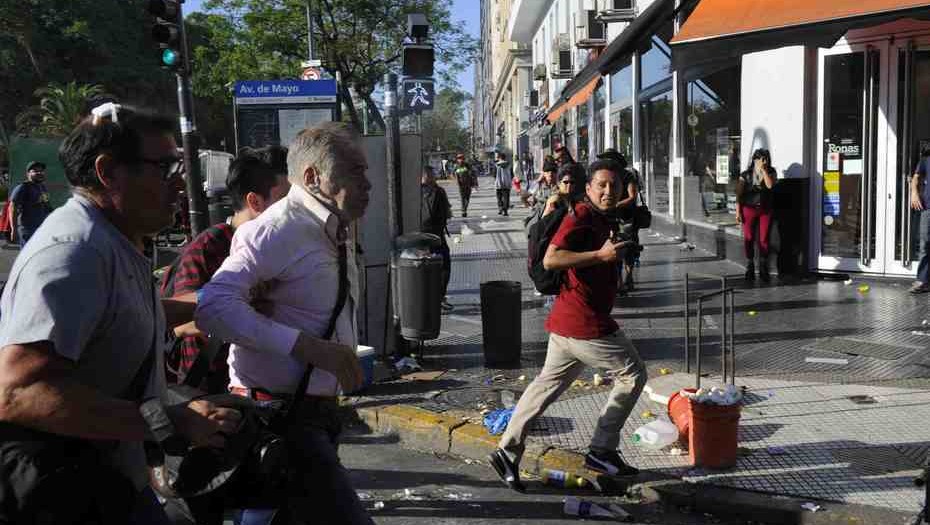 Video de la agresión al periodista de TN Julio Bazán