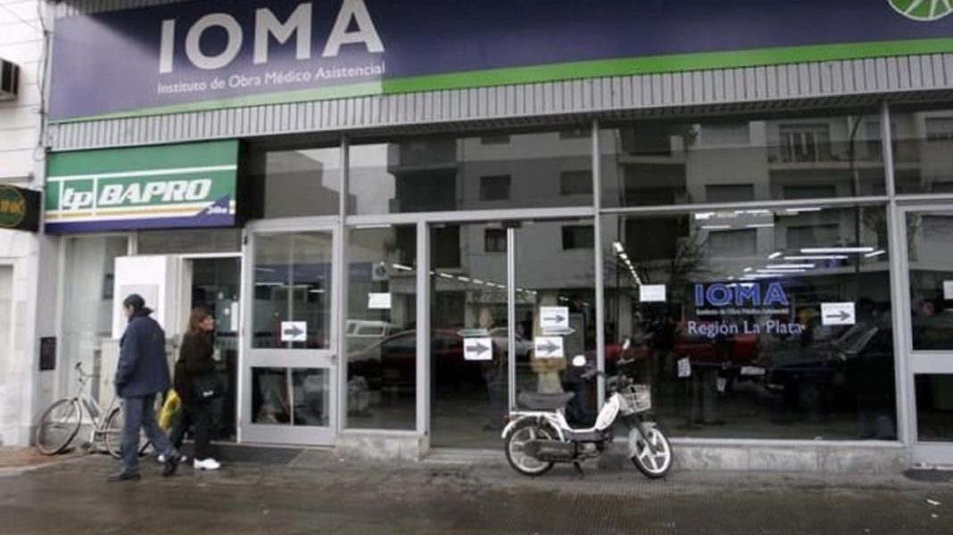 Farmacéuticos se suman a médicos y suspenden atención para IOMA