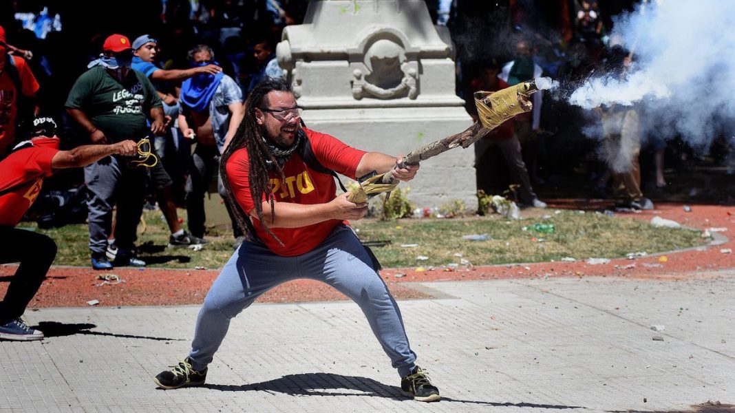 Sebastian Romero, arma casera, mortero casero, pedido de captura