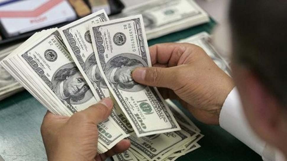 El dólar sigue subiendo y cotiza a $23,40