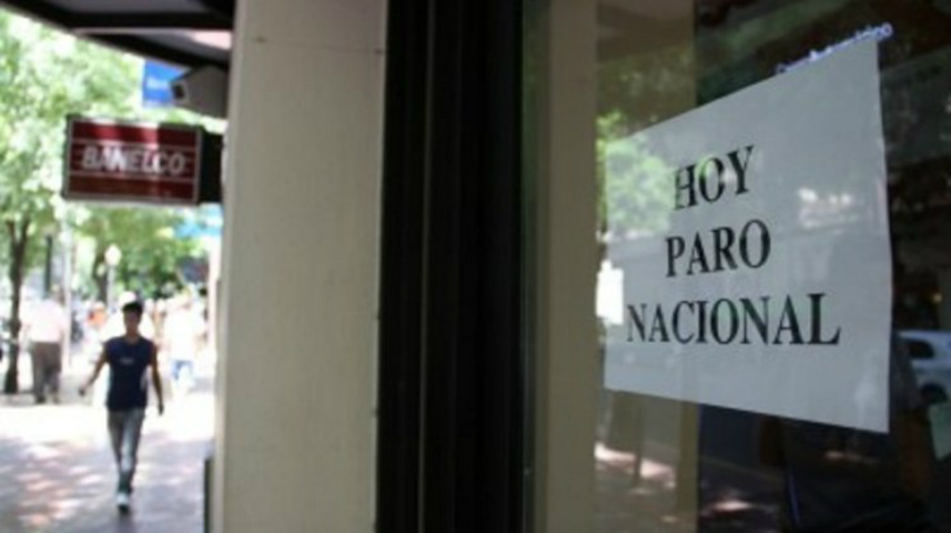 Hoy comienza el paro bancario en todo el país