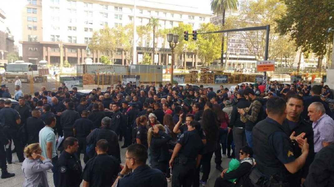 Policías Federales protestaron contra traspaso a Ciudad