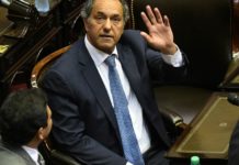 Scioli llegó a un acuerdo con Macri y se quedó con la presidencia de la comisión de Deportes