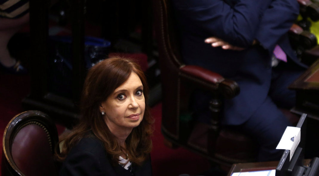 Cristina Kirchner a juicio oral por fraude en la obra pública