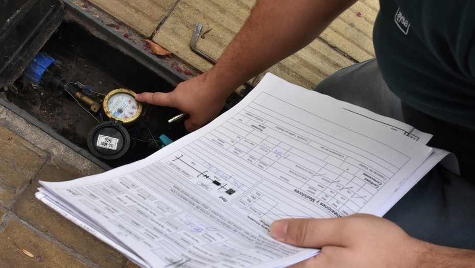 Instalan medidores de agua en el Conurbano: cómo funcionan