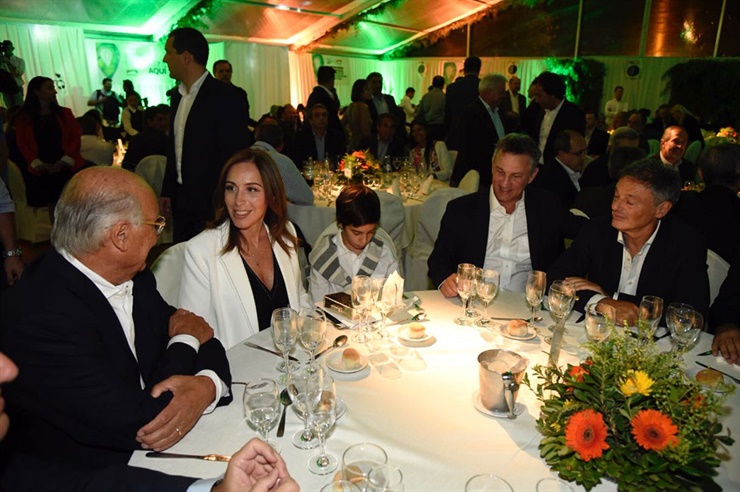 María Eugenia Vidal, Fernán Saguier y Francisco Cabrera, en la cena de Expoagro 2018
