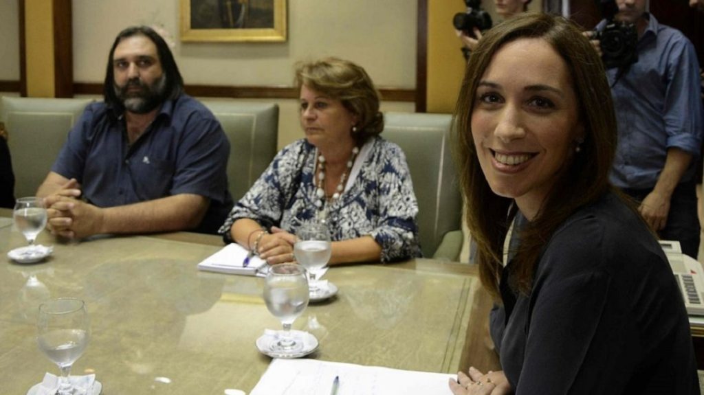 Gremios docentes en la negociación salarial con la gobernadora Vidal