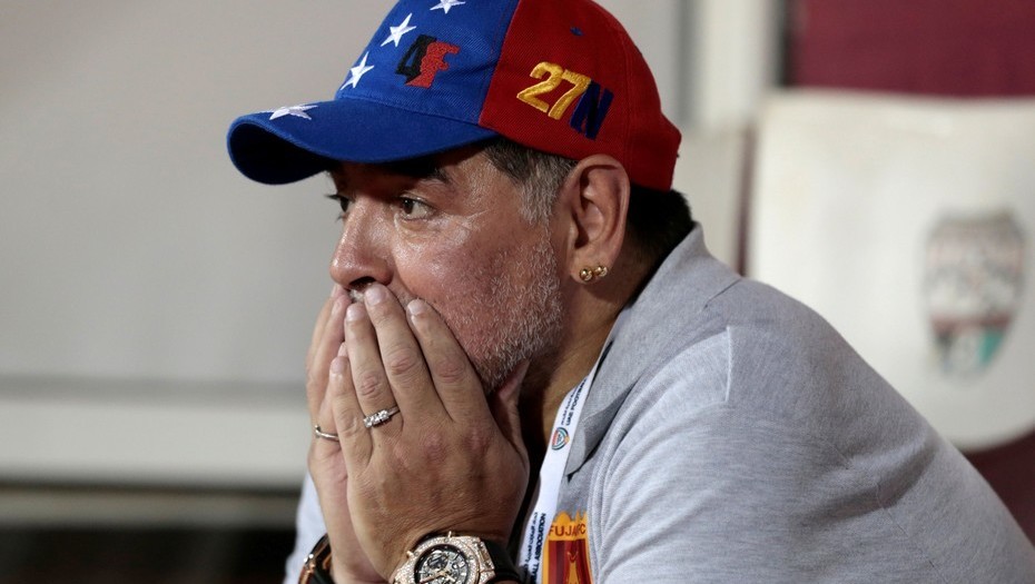 Diego Armando Maradona, renuncio