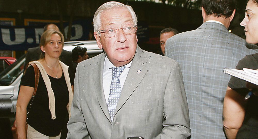 Detuvieron al ex gobernador Fellner tras llegar a Jujuy