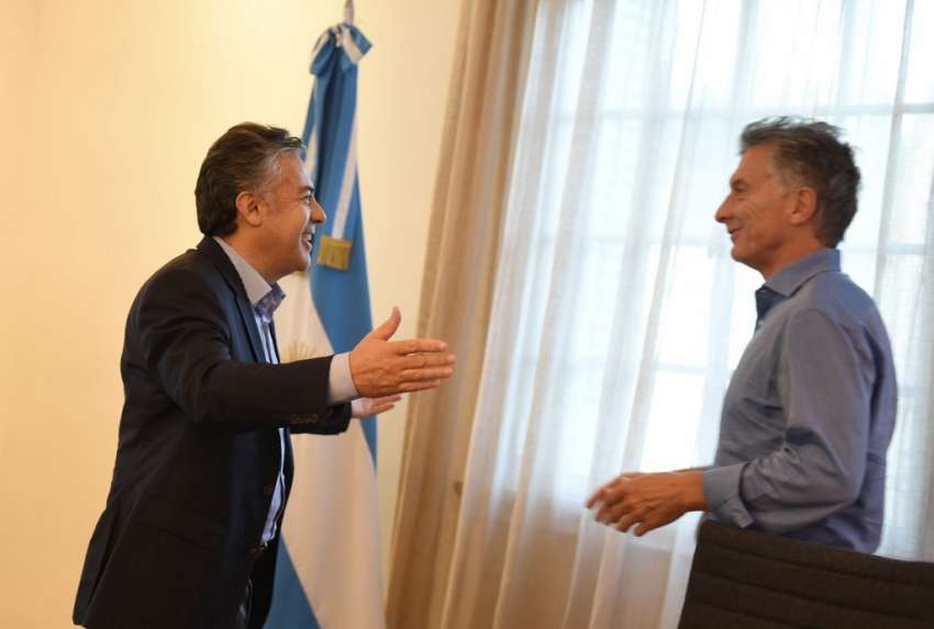Macri se reunió con Cornejo por el aumento de tarifas