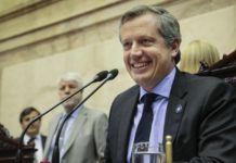 Canje de pasajes: Los diputados ya no podrán canjearlos por dinero Los diputados ya no podrán canjear los pasajes por dinero