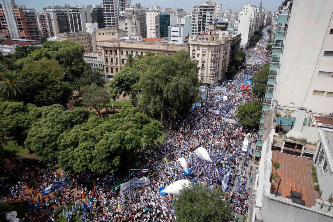 Marcha Federal Docente por la reapertura de la paritaria nacional