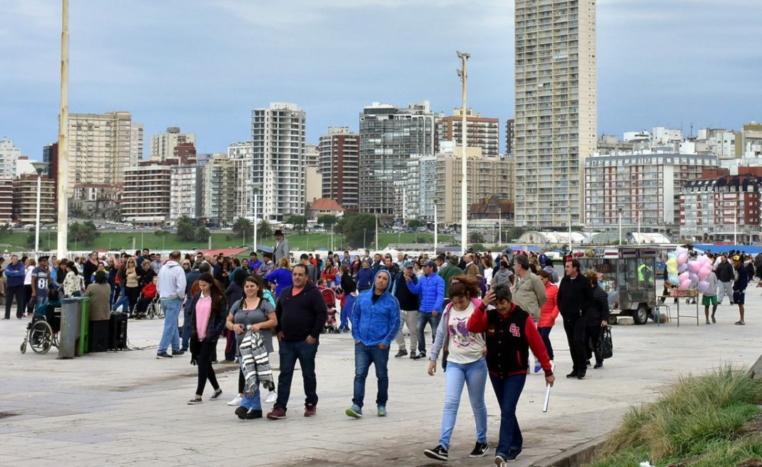 Turistas se movilizaron por el  fin de semana largo del 25 de mayo