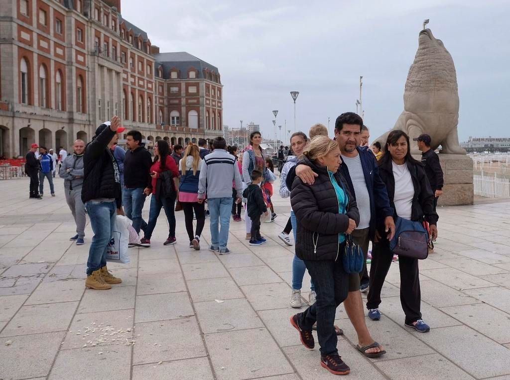 Mar del plata, el destino más elegido por los turistas para pasar el fin de semana largo del 25 de mayo