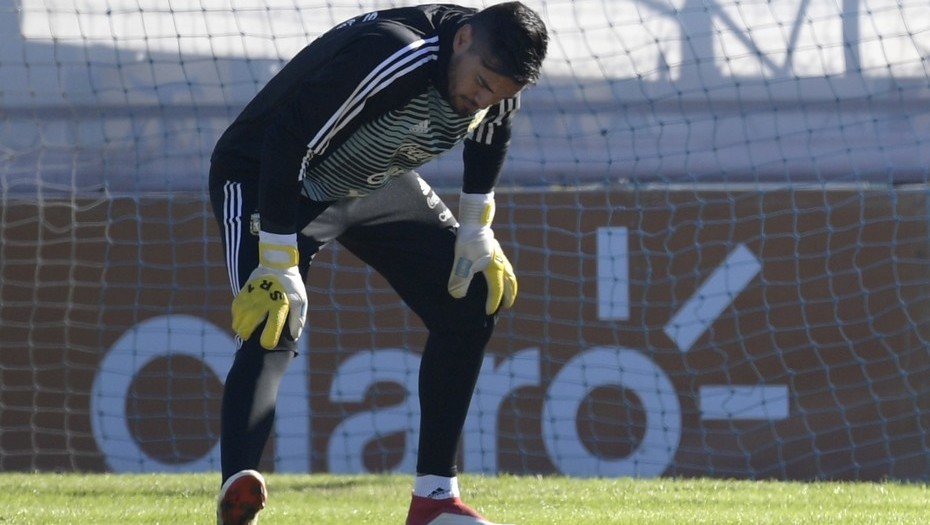 Sergio Romero se lesionó y se queda afuera del Mundial 2018