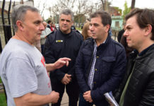 “Conozca a su comisario”: el timbreo de la Policía Bonaerense en los barrios Qué es “Conozca a su comisario”, el timbreo de la Policía bonaerense