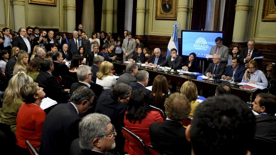 El Senado a cuarto intermedio por el tarifazo