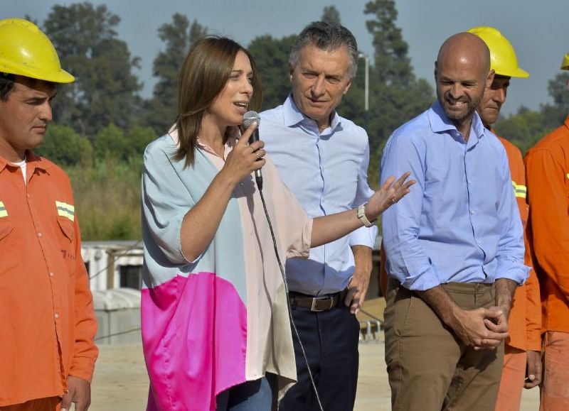 Macri y Vidal anunciaron la construcción de nuevos metrobuses