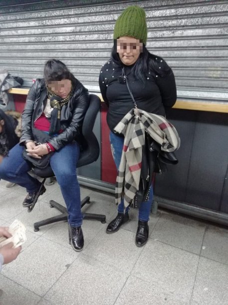 Subte: Detuvieron a cinco mujeres por robar celulares