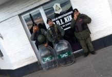 Una banda extorsionaba a feriantes de La Salada para «dejarlos trabajar»: hay once policías detenidos