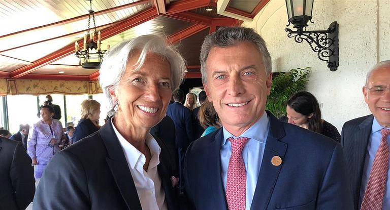 Macri logró la foto con Lagarde y selló el acuerdo con el FMI