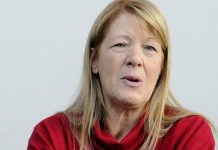Stolbizer denunció al Gobierno de Macri por irregularidades en la construcción de jardines Stolbizer denunció al Gobierno de Macri por irregularidades en la construcción de jardines