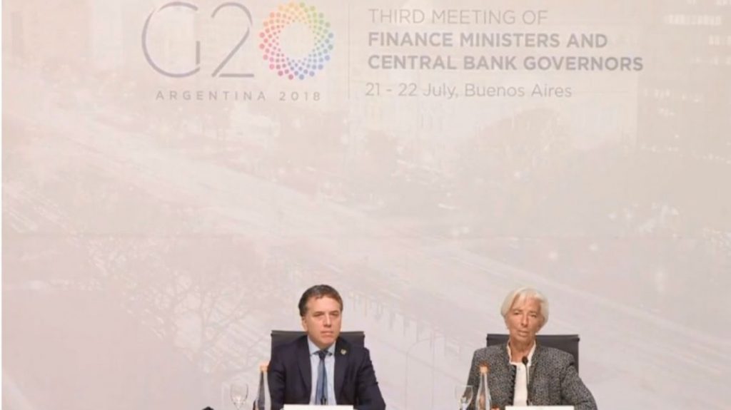 La advertencia de Lagarde a Dujovne: "Las metas de inflación del FMI deben ser alcanzadas"