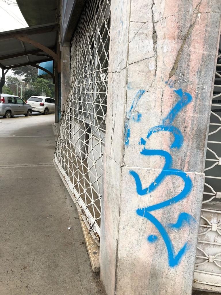 Atacaron la sede del Frente Productivo Lanús