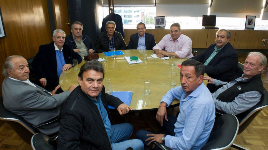 El Gobierno de Macri pide reabrir paritarias: ya citó a varios sindicatos